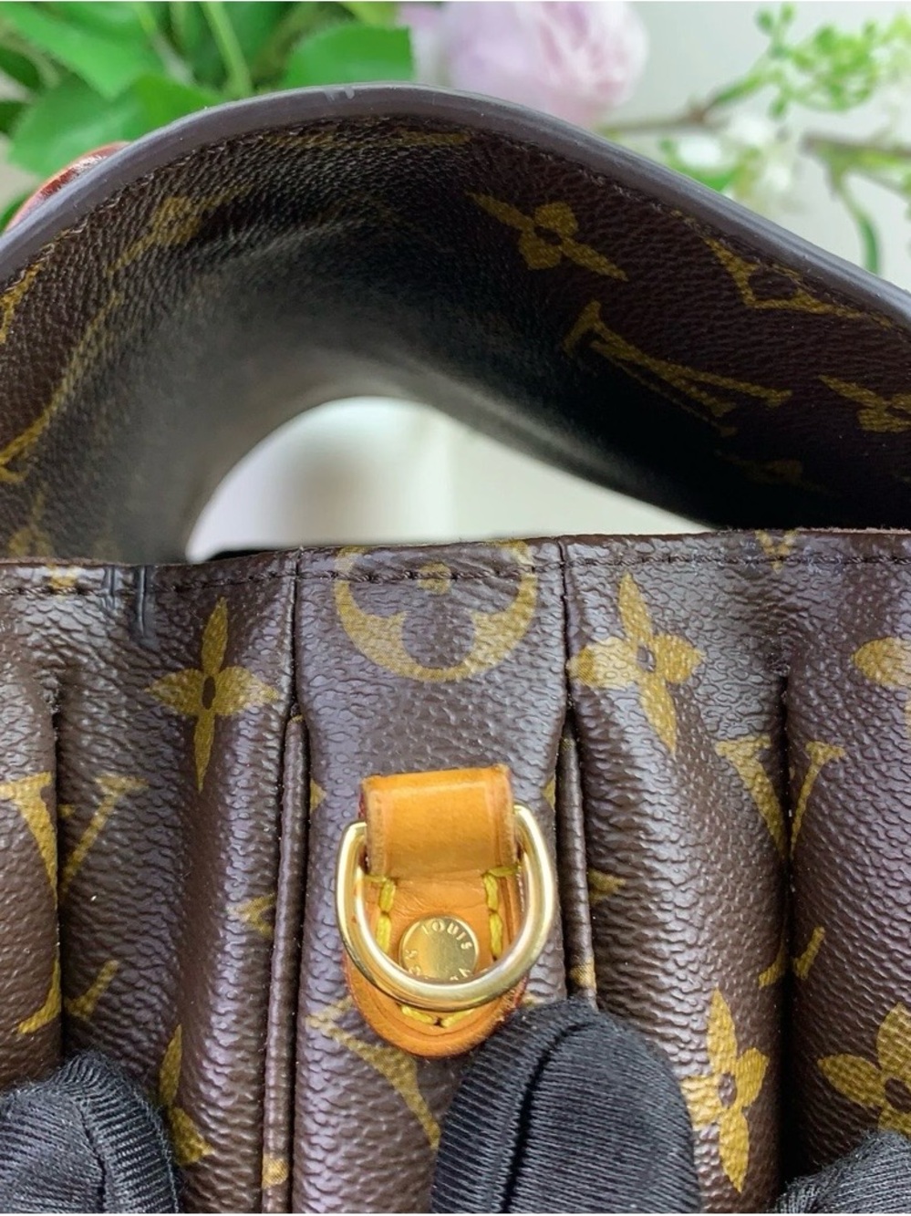 Authentic Louis Vuitton Pochette Métis in Classic Monogram Canvas DR4186 - Picture 12 of 16